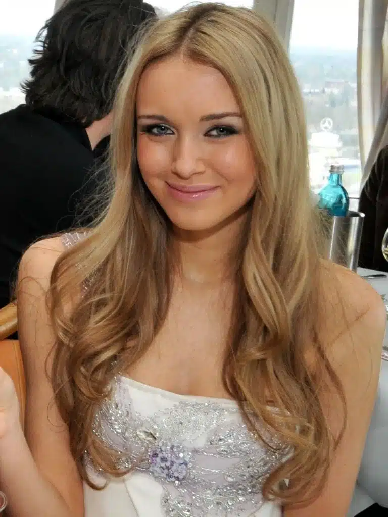 Kseniya Zikunkova Biography: Wiki, Age, Career, Height, Weight, Boyfriend, Net Worth & More